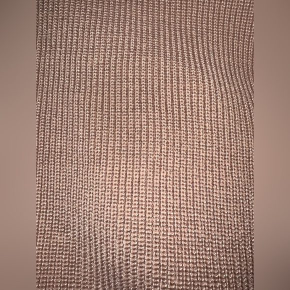 ⭐️Host Pick⭐️ Princess Polly Love More Knit Top Nude Cropped V-Neck NWT - Picture 7 of 9